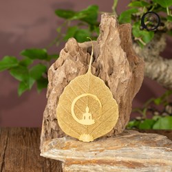 Lá bồ đề mạ vàng, tượng Phật tọa thiền